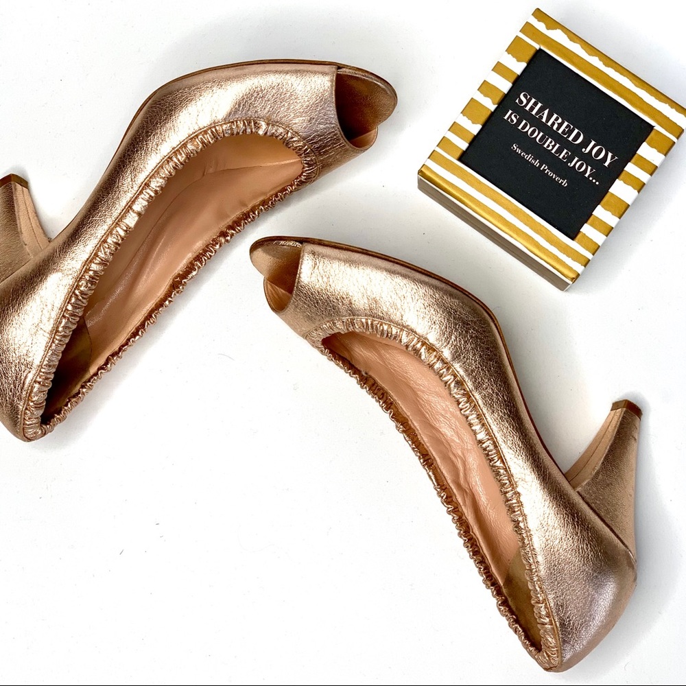 Marc by Marc Jacobs Rose Gold Pumps Size 7.5